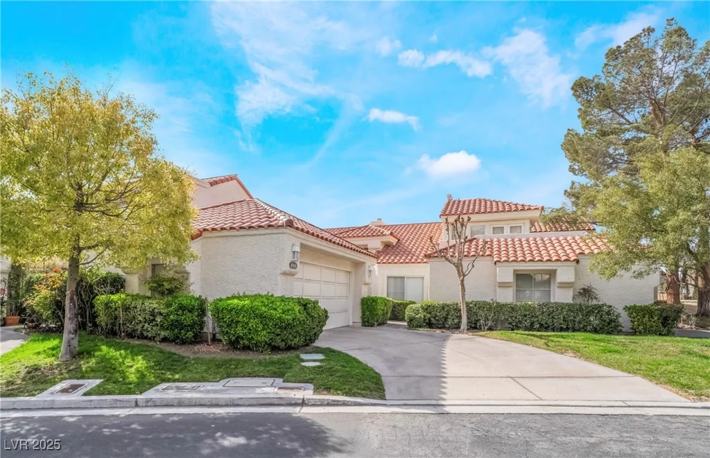 6914 Emerald Springs, Las Vegas, NV 89113