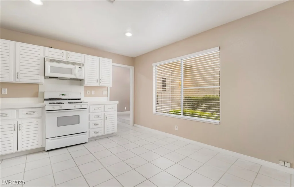 6914 Emerald Springs, Las Vegas, NV 89113