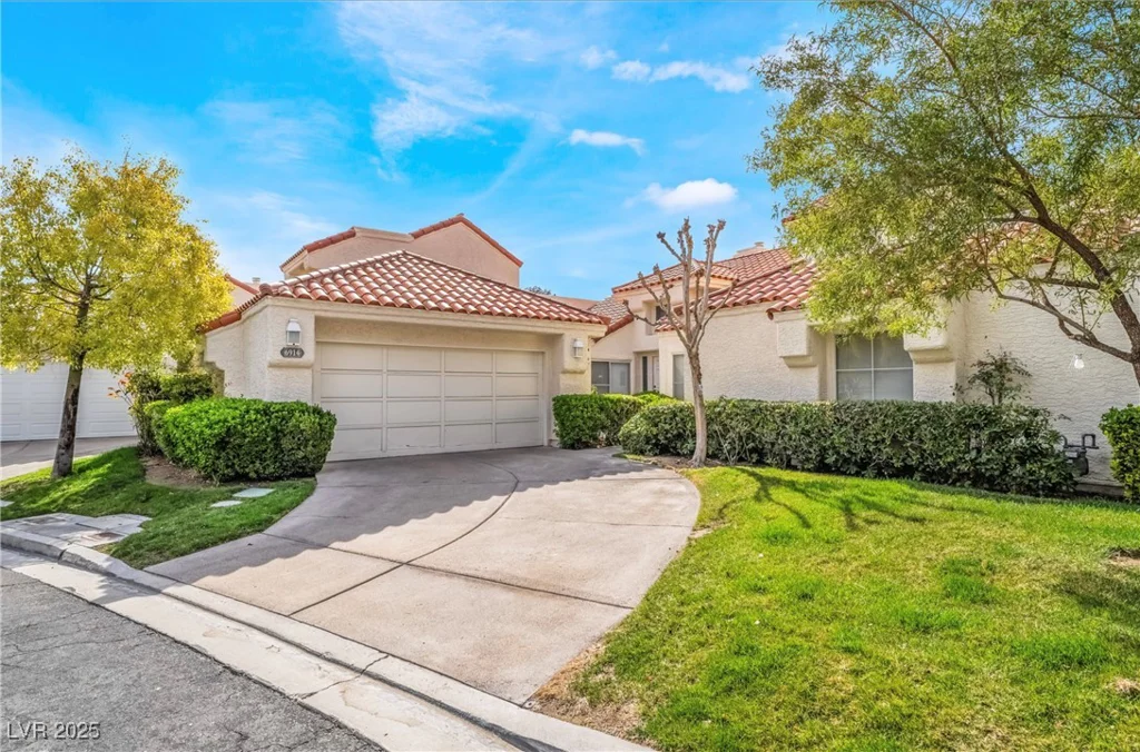 6914 Emerald Springs, Las Vegas, NV 89113