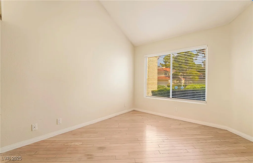 6914 Emerald Springs, Las Vegas, NV 89113