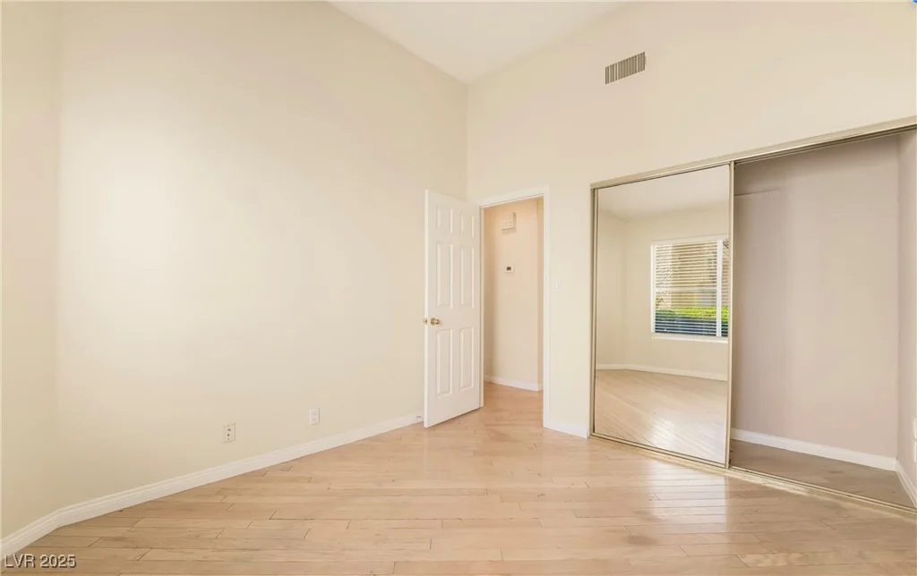 6914 Emerald Springs, Las Vegas, NV 89113