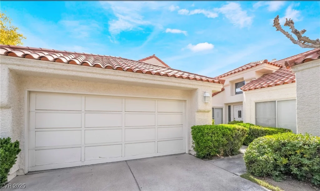 6914 Emerald Springs, Las Vegas, NV 89113