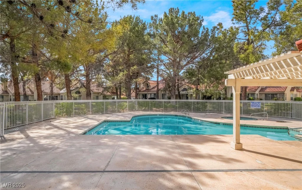 6914 Emerald Springs, Las Vegas, NV 89113