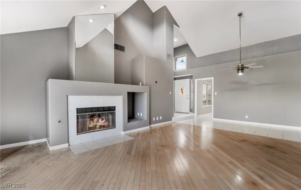 6914 Emerald Springs, Las Vegas, NV 89113
