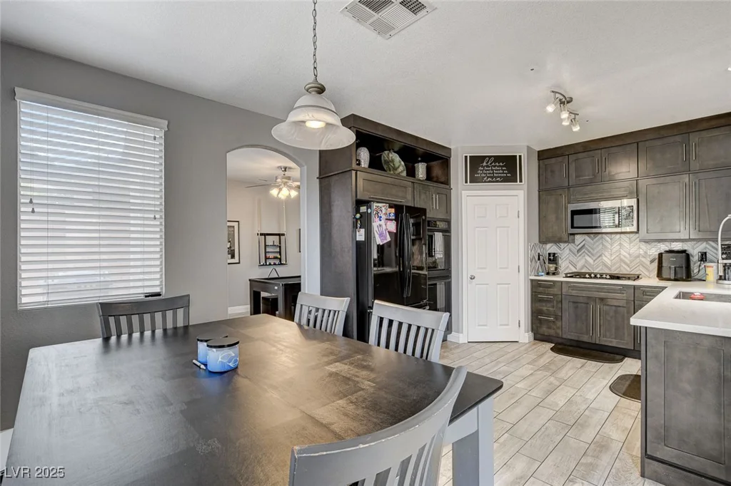 190 Mount Saint Helens, Henderson, NV 89012