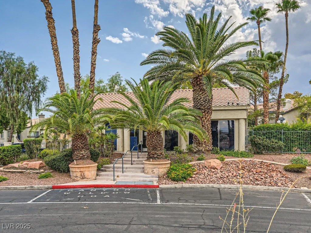 3055 Key Largo, Las Vegas, NV 89120