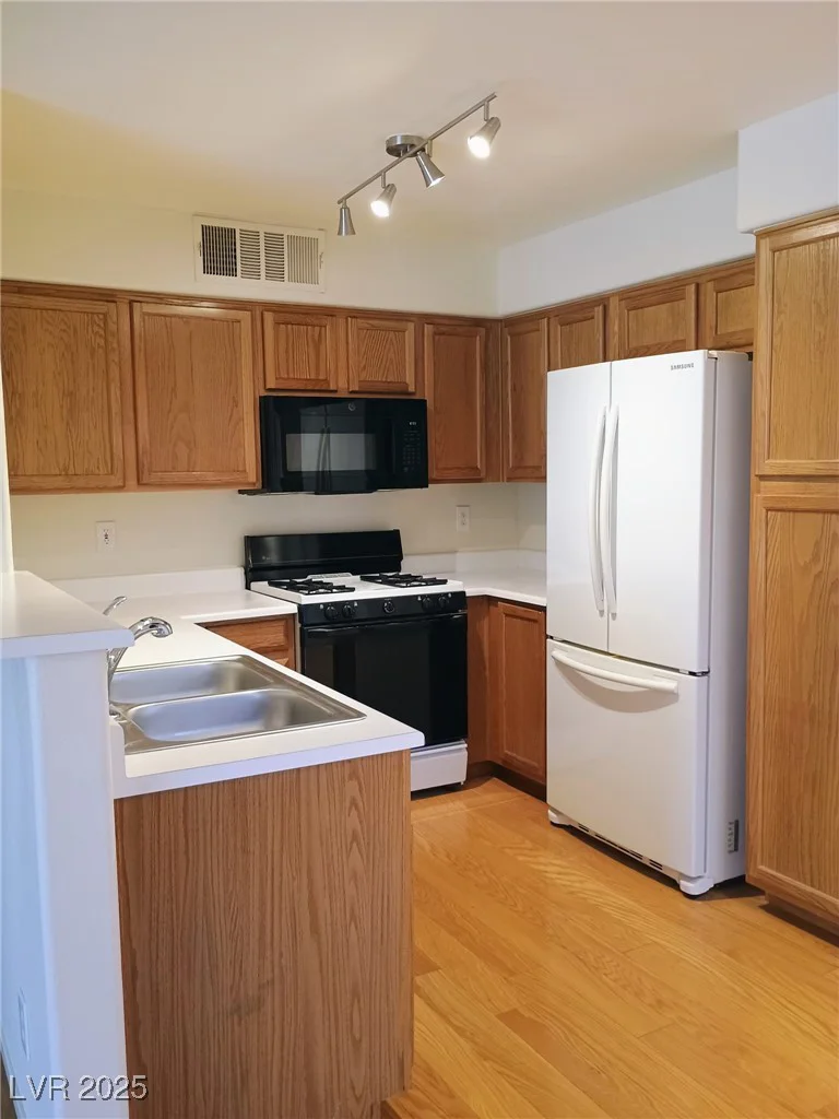 3055 Key Largo, Las Vegas, NV 89120