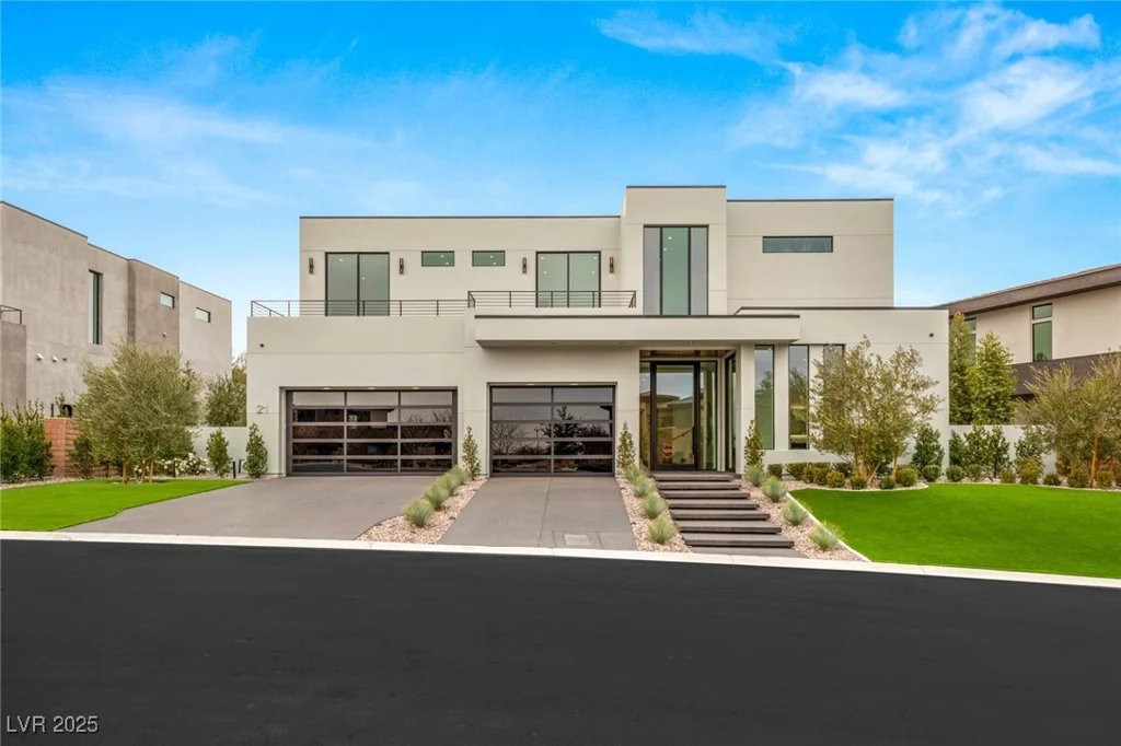 21 Grey Owl, Las Vegas, NV 89135