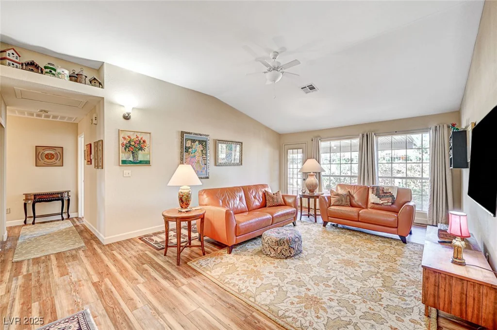 5105 Kingsbridge, Las Vegas, NV 89130