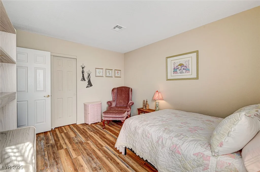 5105 Kingsbridge, Las Vegas, NV 89130