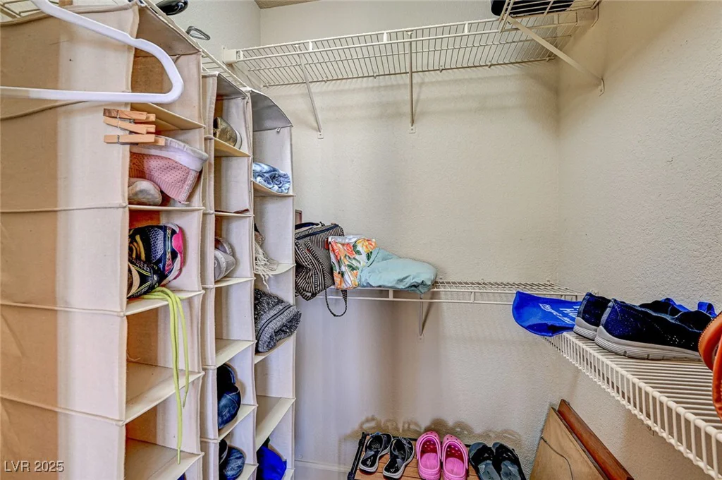 5105 Kingsbridge, Las Vegas, NV 89130
