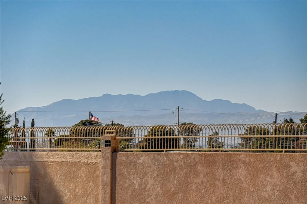 5105 Kingsbridge, Las Vegas, NV 89130