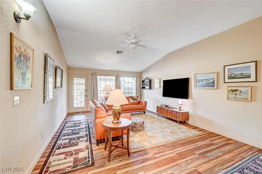 5105 Kingsbridge, Las Vegas, NV 89130