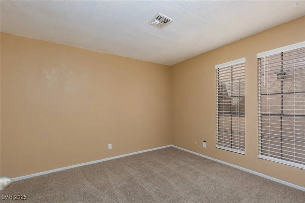3990 Avebury, Las Vegas, NV 89121
