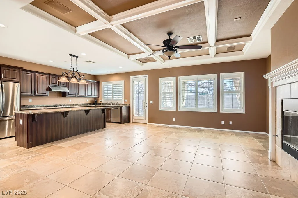 8109 Mountain Forest, Las Vegas, NV 89129