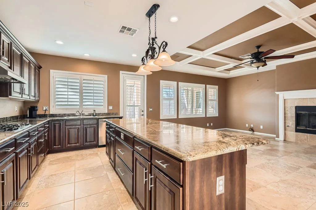 8109 Mountain Forest, Las Vegas, NV 89129