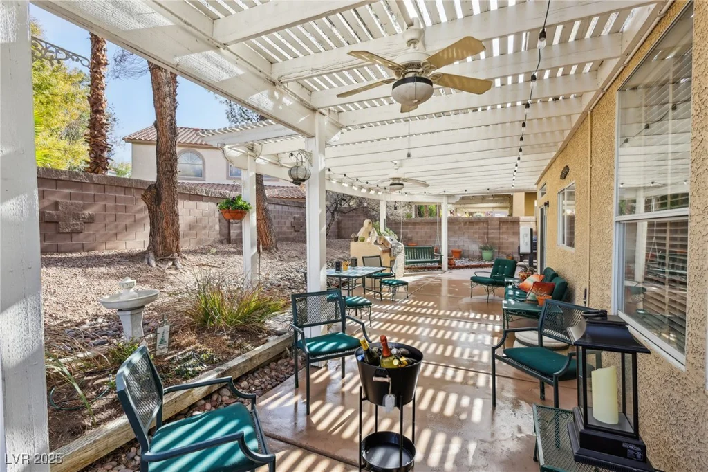198 Adomeit, Henderson, NV 89074