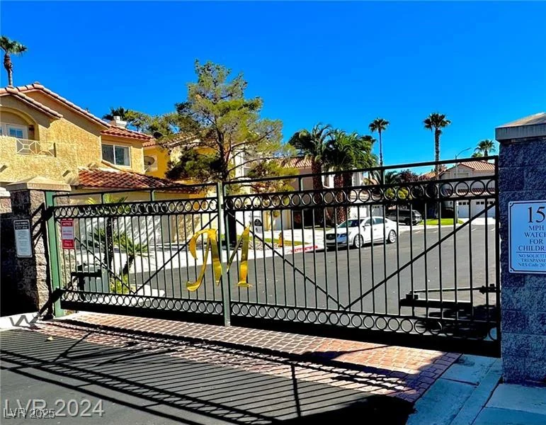 198 Adomeit, Henderson, NV 89074