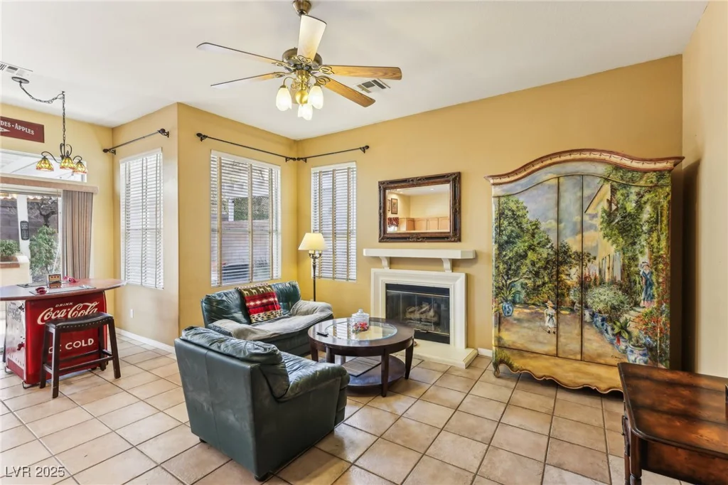 198 Adomeit, Henderson, NV 89074