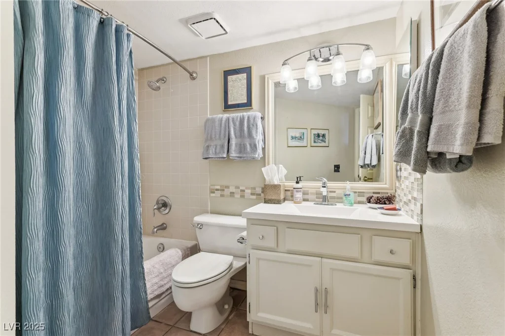 198 Adomeit, Henderson, NV 89074