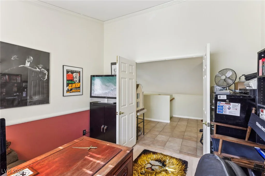 198 Adomeit, Henderson, NV 89074