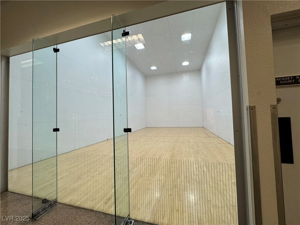 198 Adomeit, Henderson, NV 89074