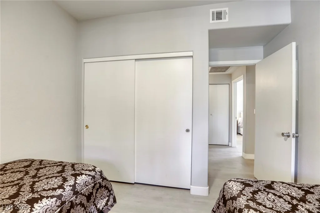 9050 Warm Springs, Las Vegas, NV 89148