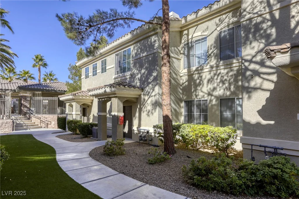 9050 Warm Springs, Las Vegas, NV 89148