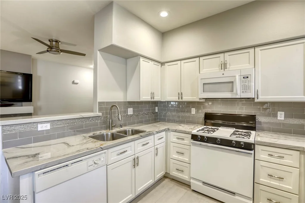9050 Warm Springs, Las Vegas, NV 89148