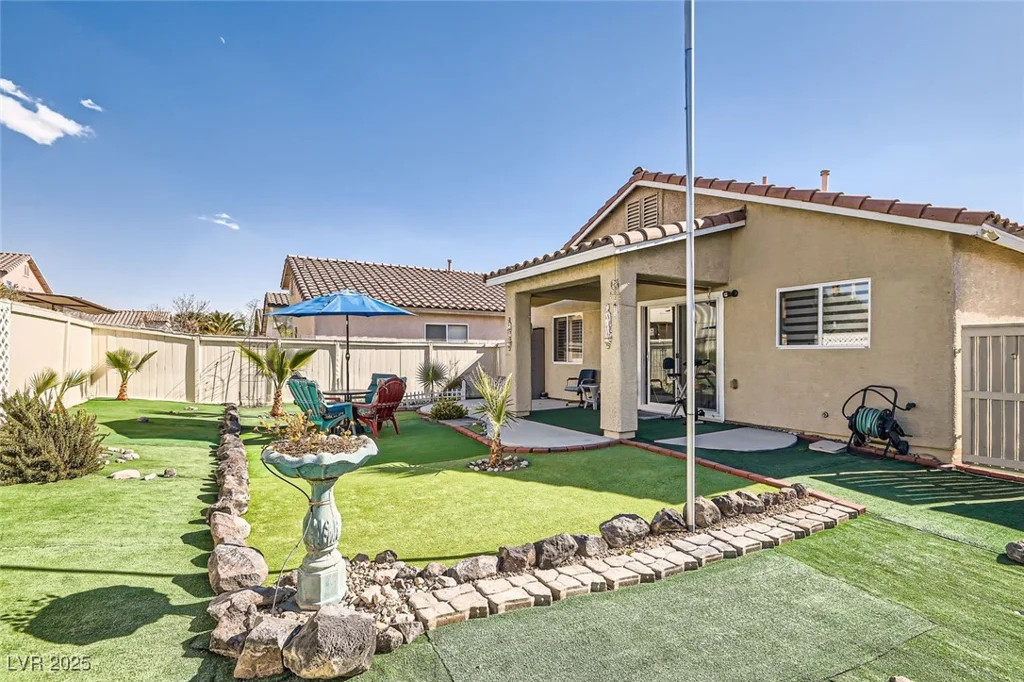 5856 Rainbow Bridge, Las Vegas, NV 89142