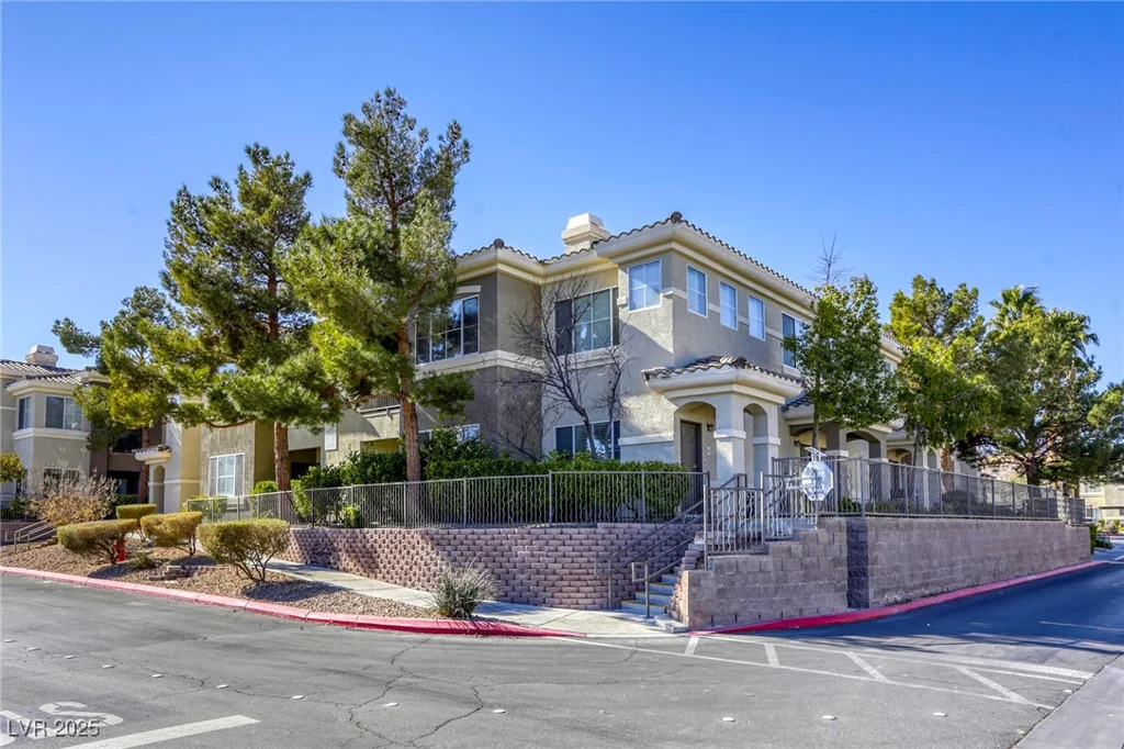 9050 Warm Springs, Las Vegas, NV 89148