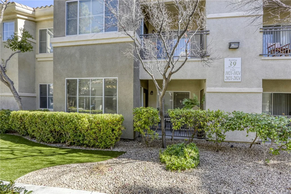 9050 Warm Springs, Las Vegas, NV 89148