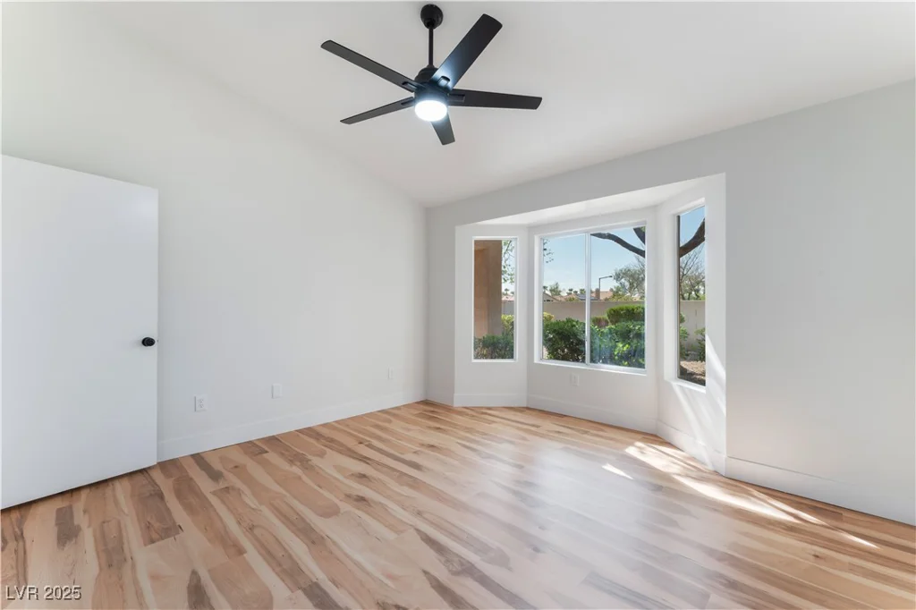 9621 Blue Bell, Las Vegas, NV 89134