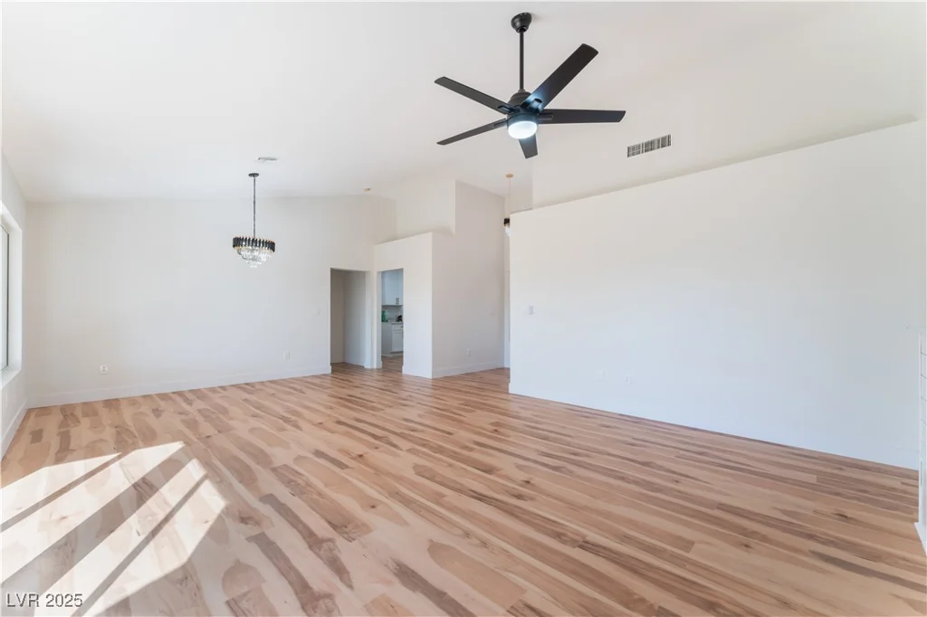 9621 Blue Bell, Las Vegas, NV 89134