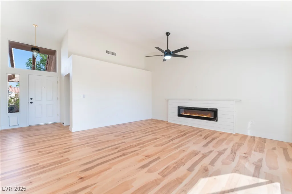 9621 Blue Bell, Las Vegas, NV 89134