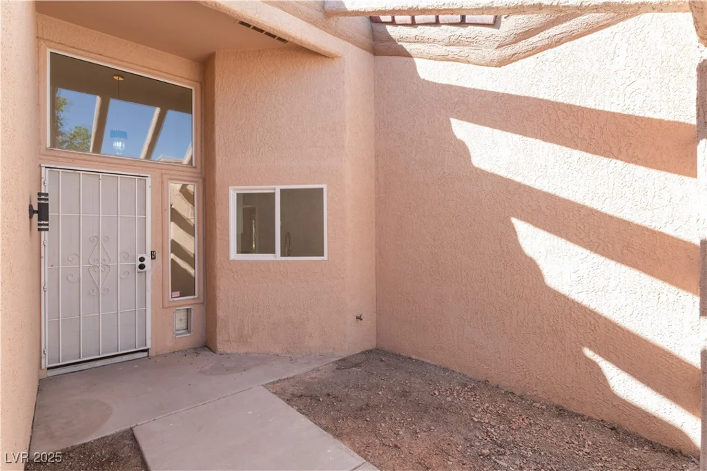 9621 Blue Bell, Las Vegas, NV 89134