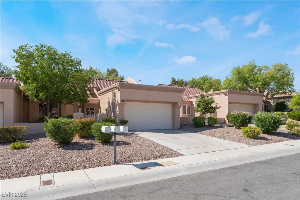 9621 Blue Bell, Las Vegas, NV 89134