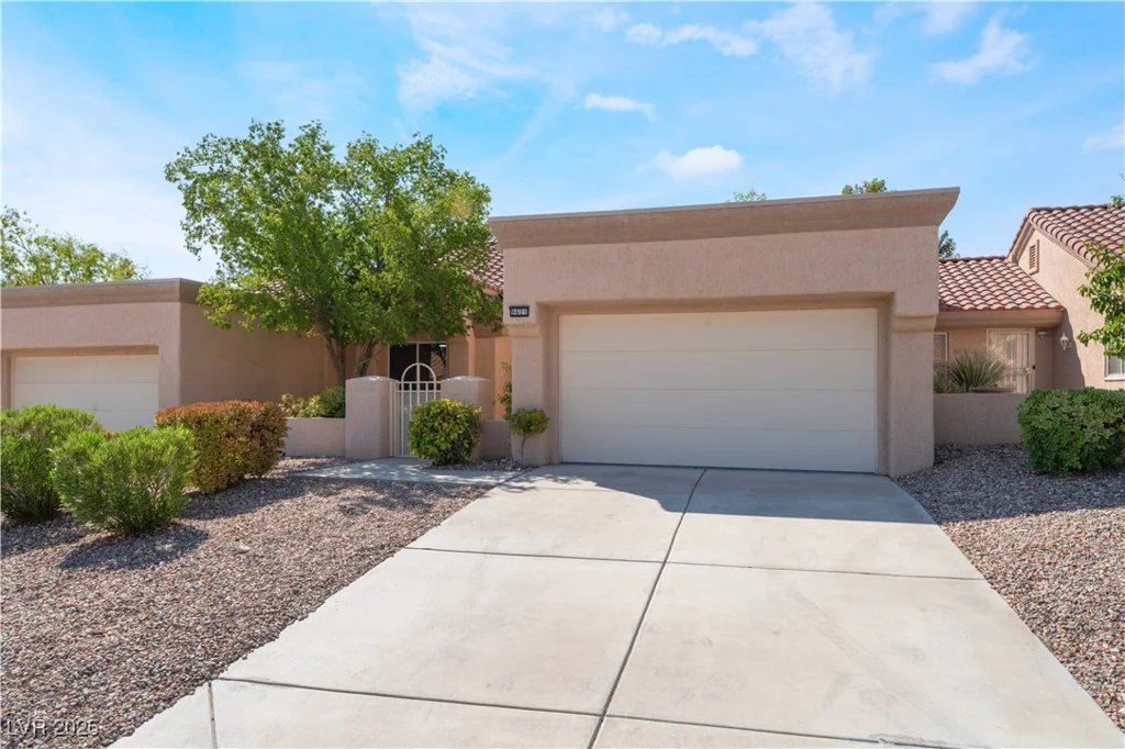 9621 Blue Bell, Las Vegas, NV 89134