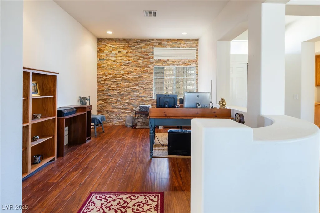 6083 Dunham Hills, Las Vegas, NV 89113