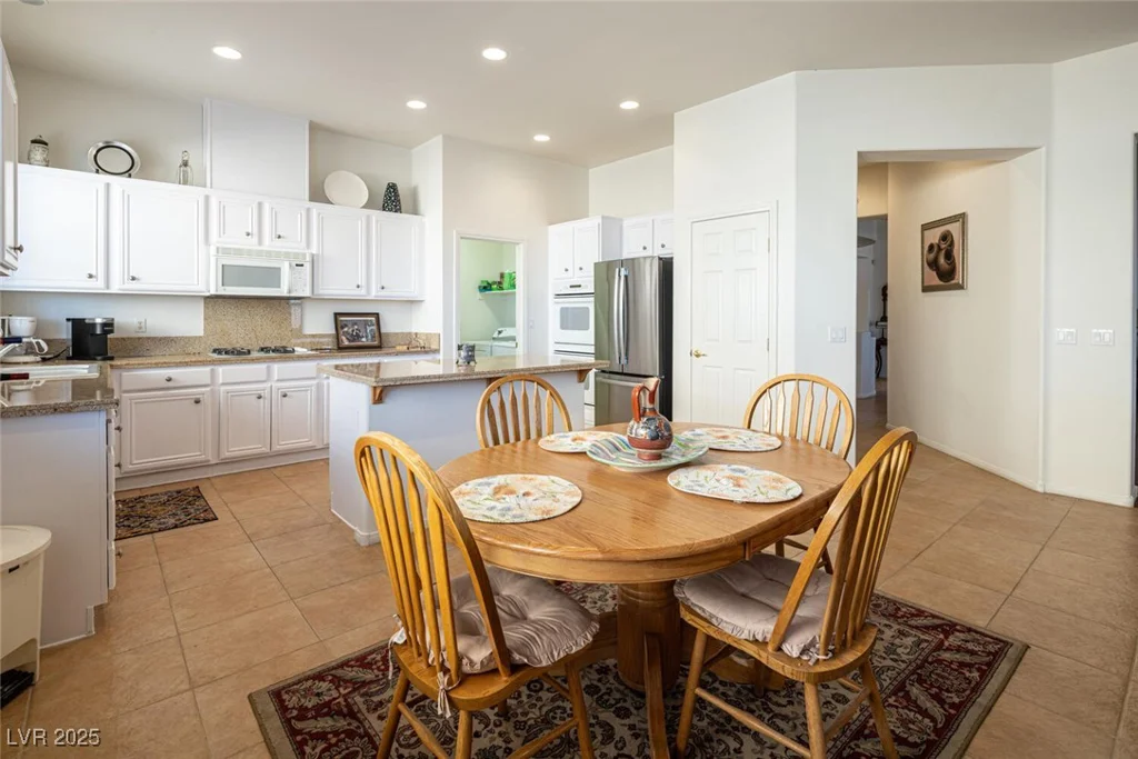 6083 Dunham Hills, Las Vegas, NV 89113