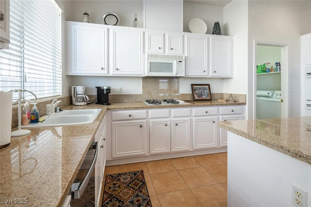 6083 Dunham Hills, Las Vegas, NV 89113