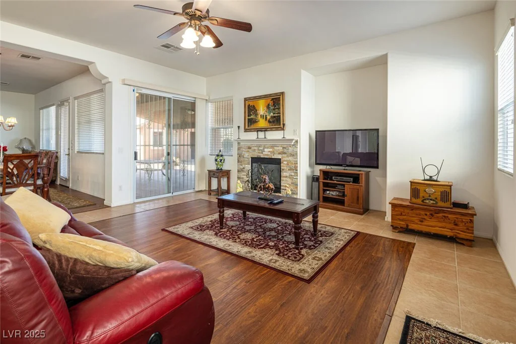 6083 Dunham Hills, Las Vegas, NV 89113
