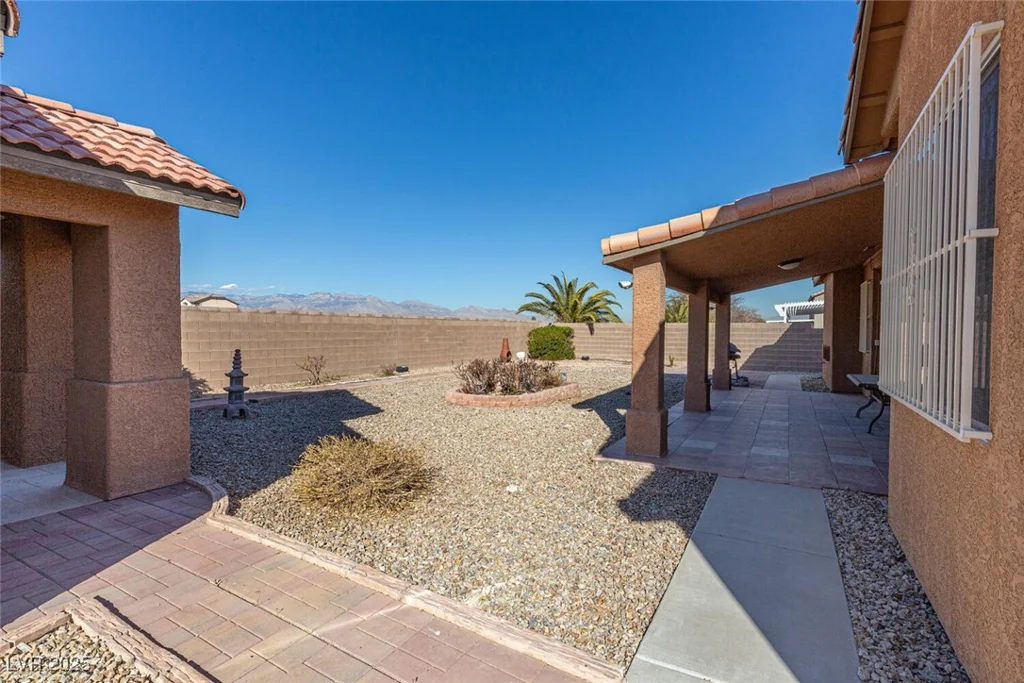 6083 Dunham Hills, Las Vegas, NV 89113