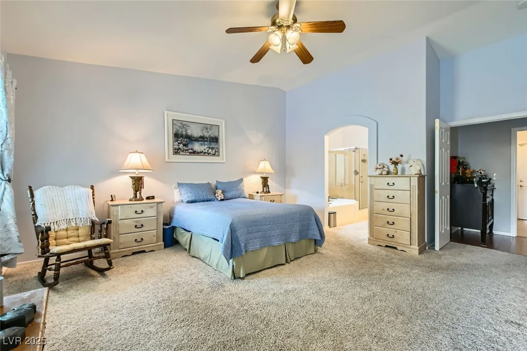 6821 Lark Mist, Las Vegas, NV 89131