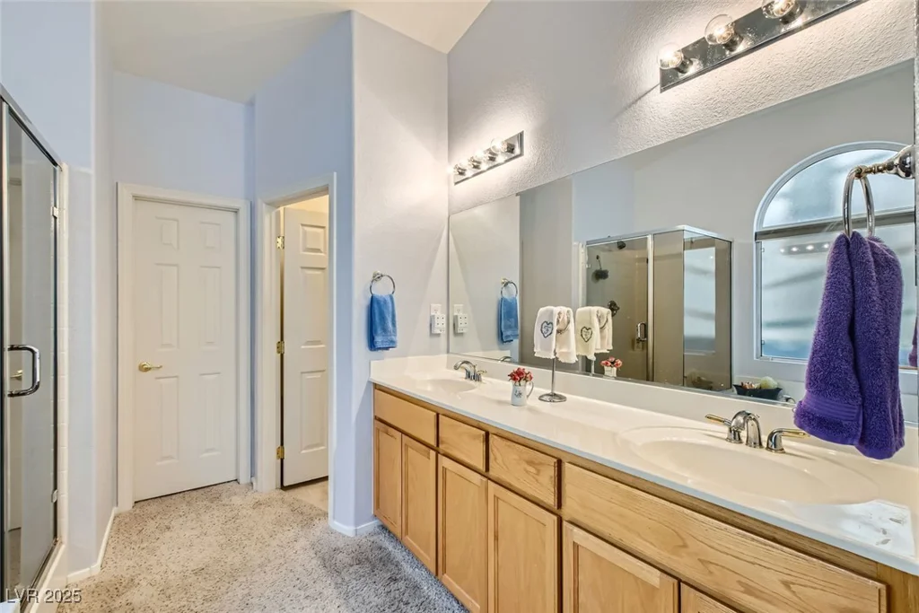 6821 Lark Mist, Las Vegas, NV 89131