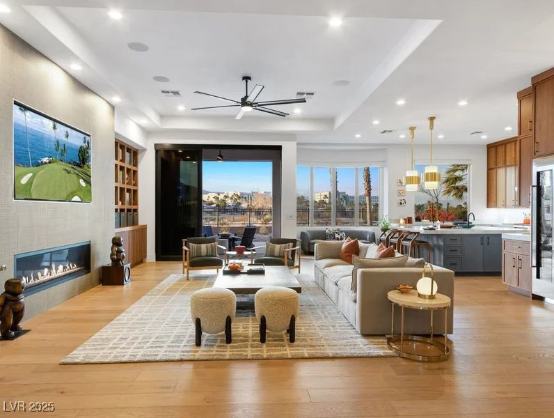 10000 Alegria, Las Vegas, NV 89144