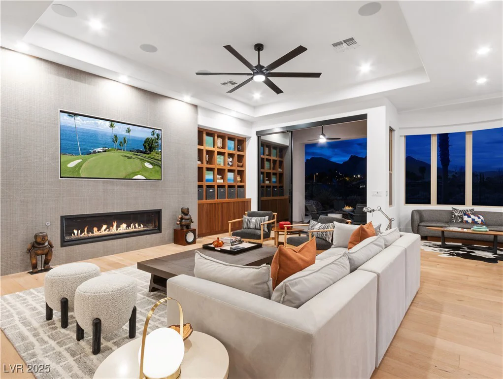 10000 Alegria, Las Vegas, NV 89144