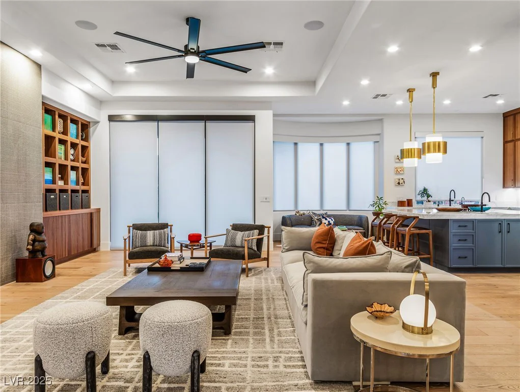 10000 Alegria, Las Vegas, NV 89144