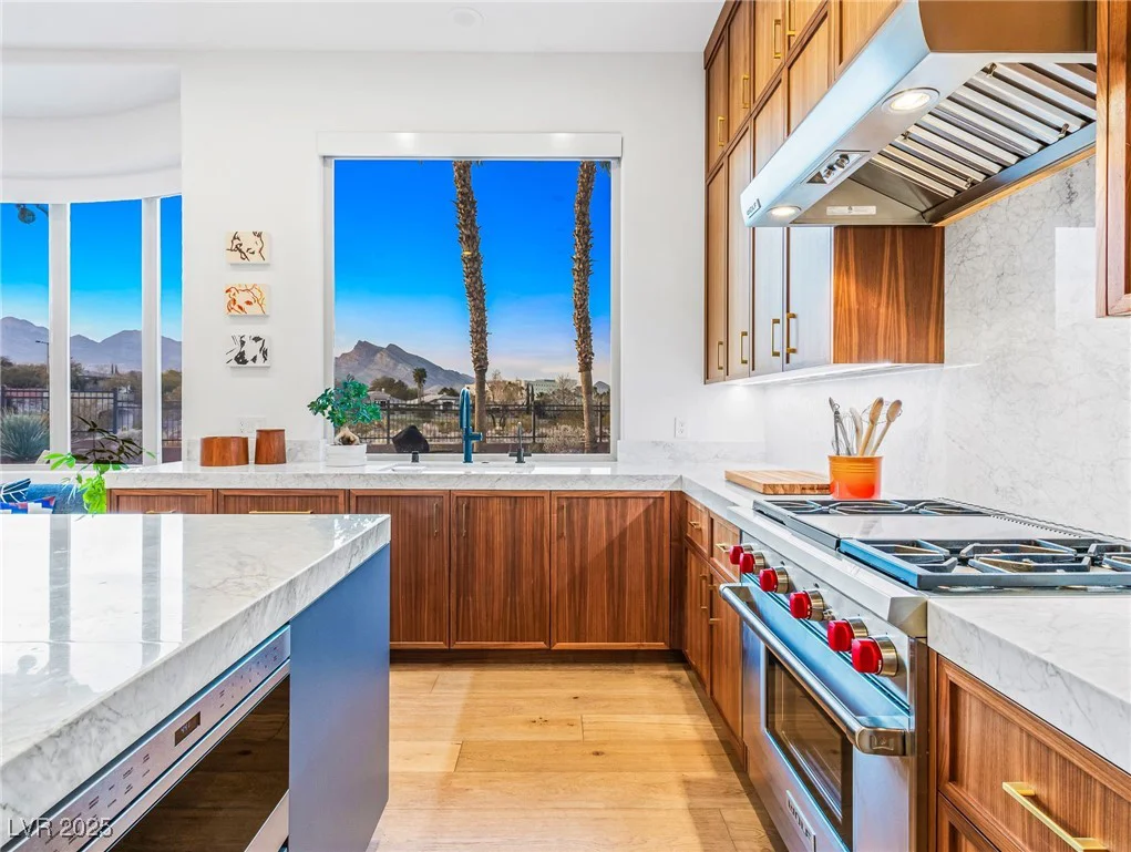 10000 Alegria, Las Vegas, NV 89144