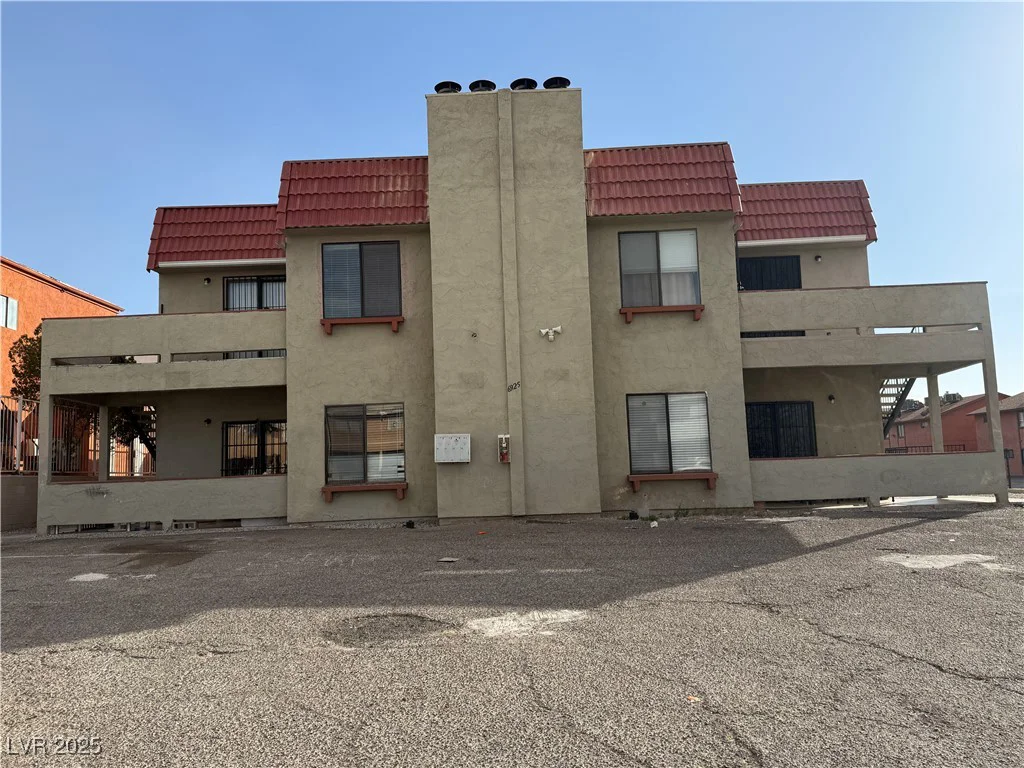6925 Hopkins, Las Vegas, NV 89156